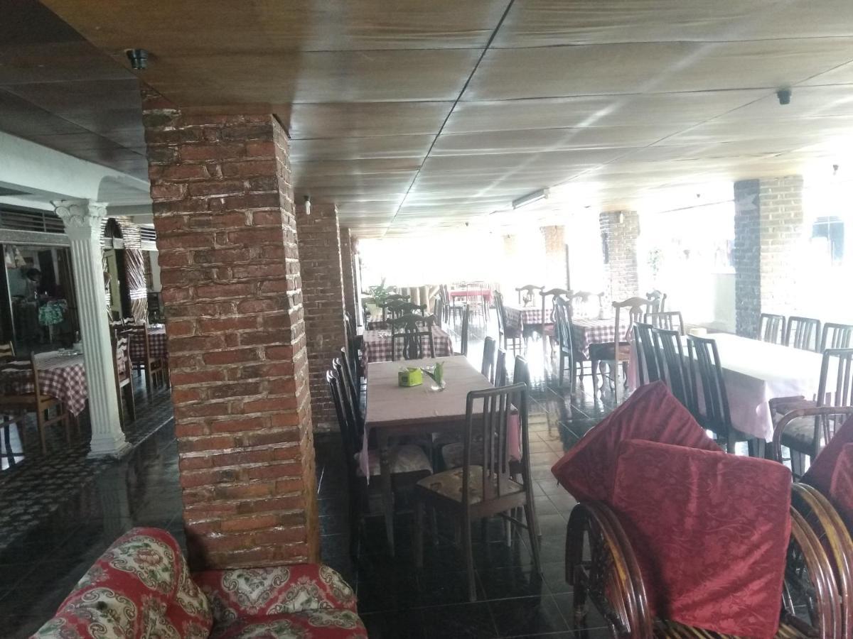 Bernard Guest House & Resto Redpartner Ambarita Exterior foto
