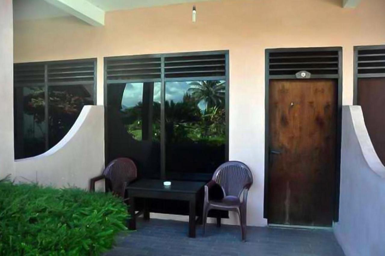 Bernard Guest House & Resto Redpartner Ambarita Exterior foto
