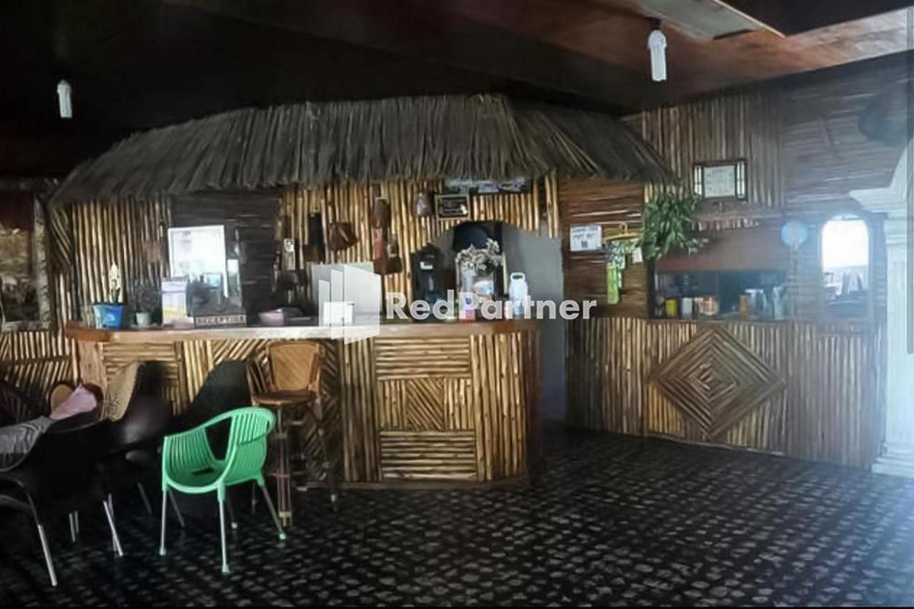 Bernard Guest House & Resto Redpartner Ambarita Exterior foto